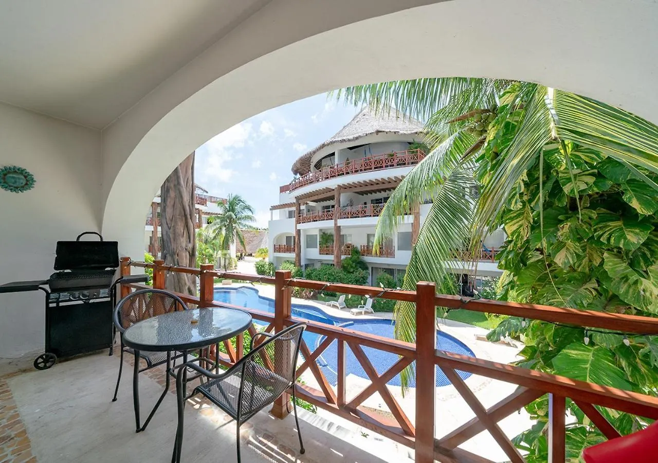 2 Bedroom Condo With Pool & Gym - At Quadra Alea - Xaman 201 Playa del Carmen