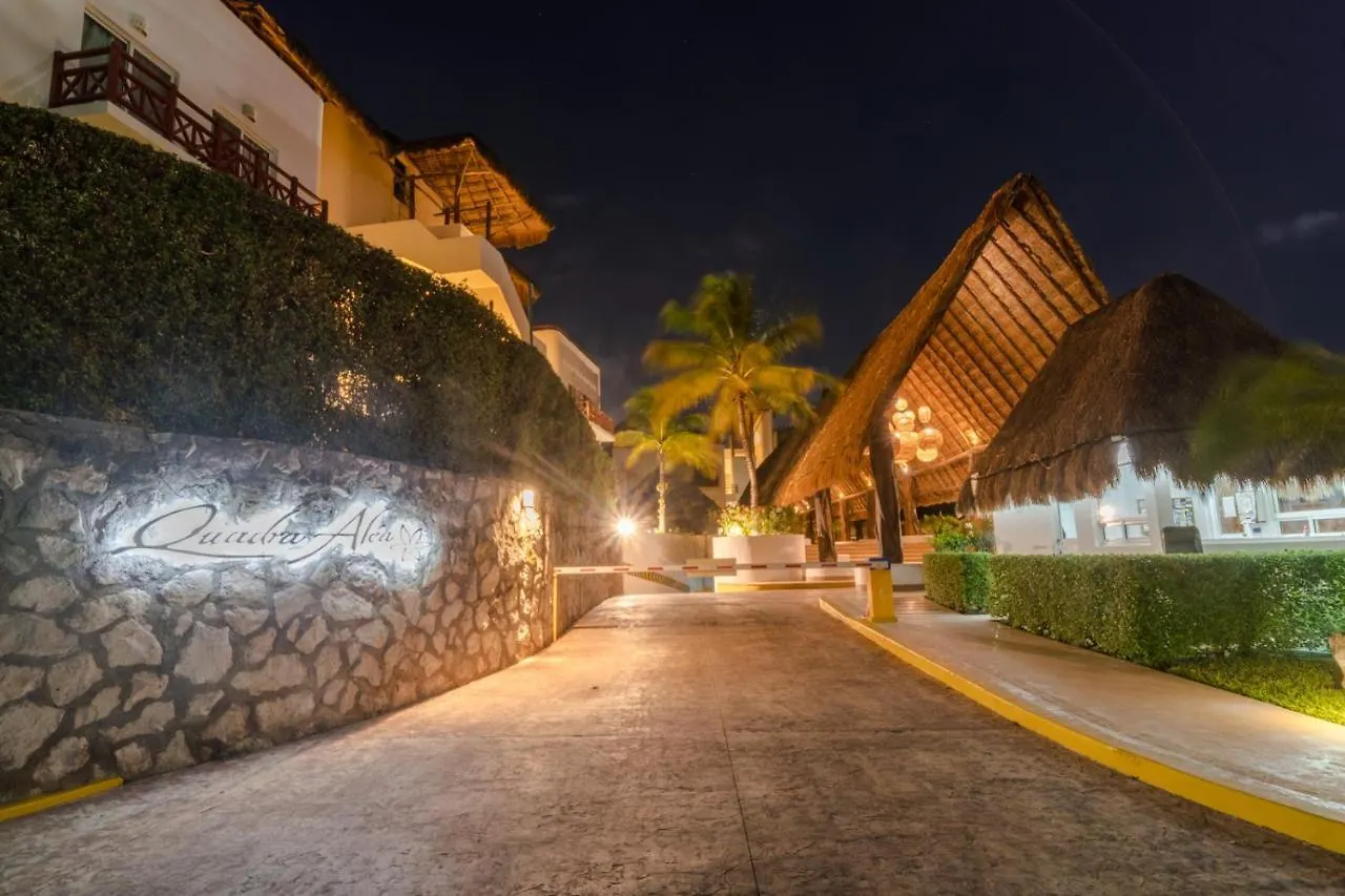 2 Bedroom Condo With Pool & Gym - At Quadra Alea - Xaman 201 Playa del Carmen Holiday home